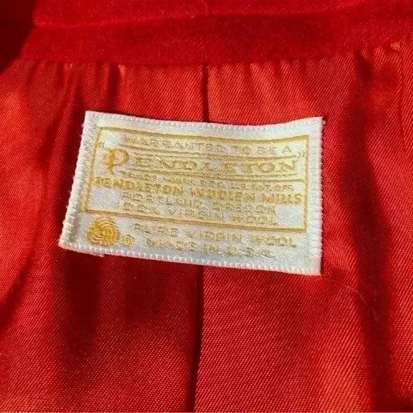 Vintage Pendelton Women's Red Blazer 100% Virgin Wool Size 14 Lined, Buttons - Picture 14 of 16